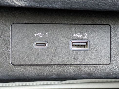 Used 2023 Nissan Rogue SV image 24