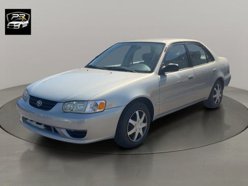 Used 2001 Toyota Corolla LE FWD image 1