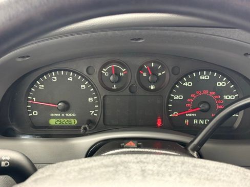 Used 2011 Ford Ranger XLT image 28