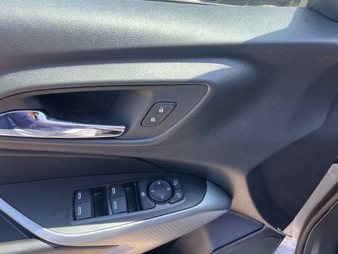 New 2026 Chevrolet Trax RS w/ Sunroof Package FWD image 13