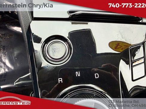 Used 2024 Kia Sportage EX image 19