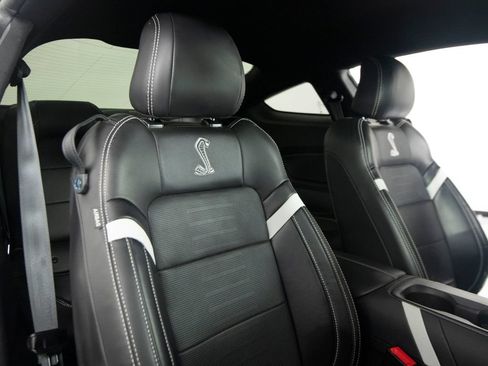 Used 2020 Ford Mustang Shelby GT500 w/ Technology Package RWD image 40