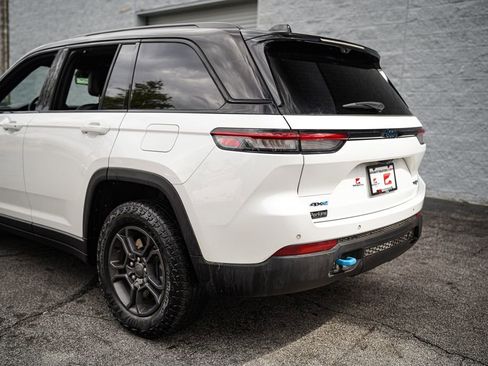 Used 2023 Jeep Grand Cherokee Trailhawk w/ Advanced Protech Group II image 13