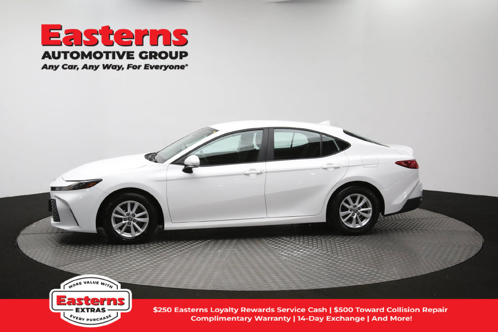 Used 2025 Toyota Camry LE FWD image 59