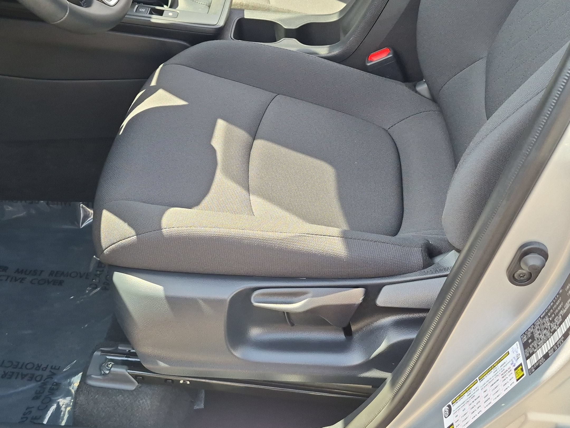 Used 2026 Toyota Corolla Cross LE FWD image 14