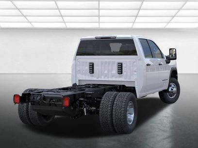 New 2026 GMC Sierra 3500 Pro w/ Convenience Package