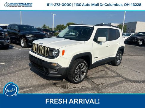 Used 2017 Jeep Renegade Latitude w/ Cold Weather Group AWD/4WD image 8