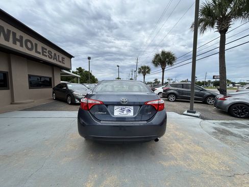 Used 2016 Toyota Corolla LE FWD image 3