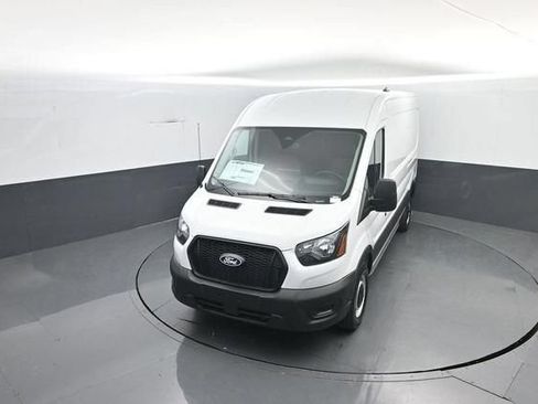 New 2026 Ford Transit 250 148 Medium Roof RWD image 17