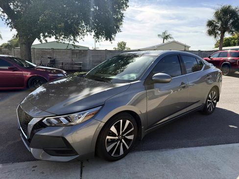 Certified 2022 Nissan Sentra SV w/ SV Premium Package FWD image 2