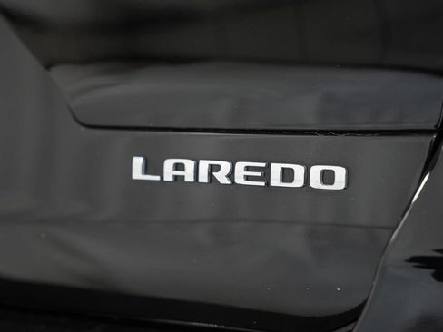 Used 2023 Jeep Grand Cherokee L Laredo w/ Luxury Tech Group I AWD/4WD image 8