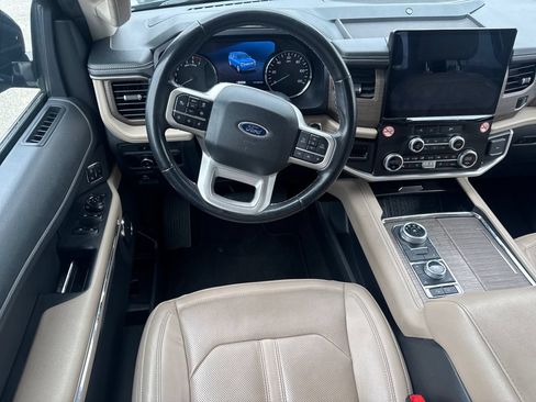 Used 2024 Ford Expedition Limited AWD/4WD image 11