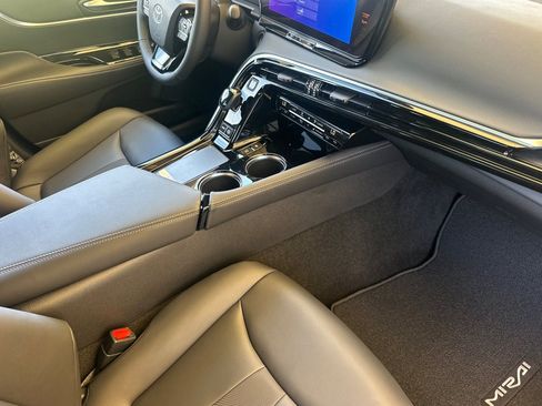 New 2026 Toyota Mirai RWD image 18