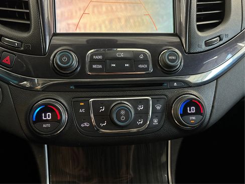 Used 2018 Chevrolet Impala LT w/ LT Entertainment Package FWD image 36