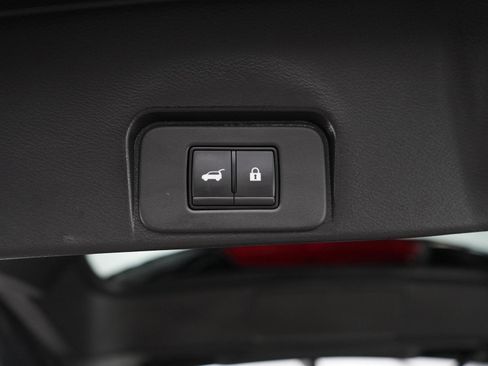 Used 2023 Nissan Rogue SV w/ SV Premium B Package AWD/4WD image 18