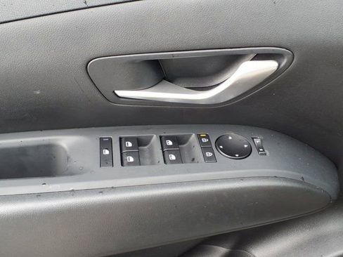 Used 2025 Hyundai Tucson SEL FWD image 25