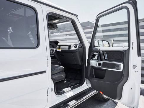 Used 2026 Mercedes-Benz G 63 AMG 4MATIC image 25