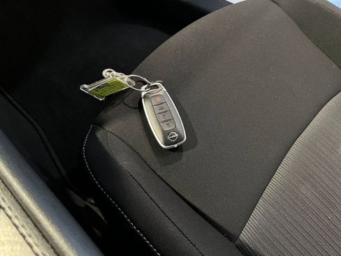 Used 2025 Nissan Sentra SV image 22