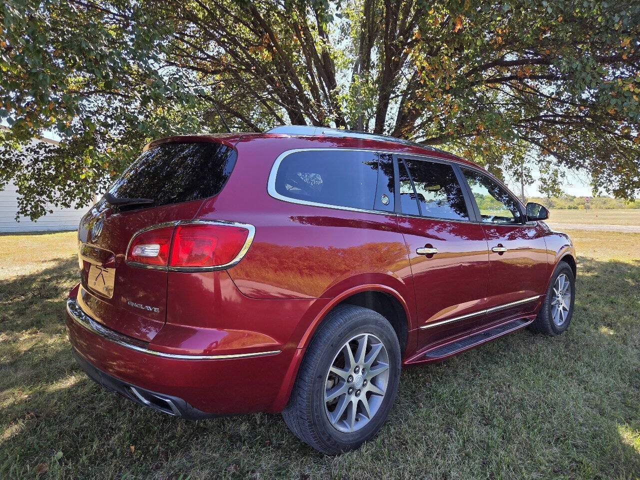 Used 2014 Buick Enclave Leather FWD image 10