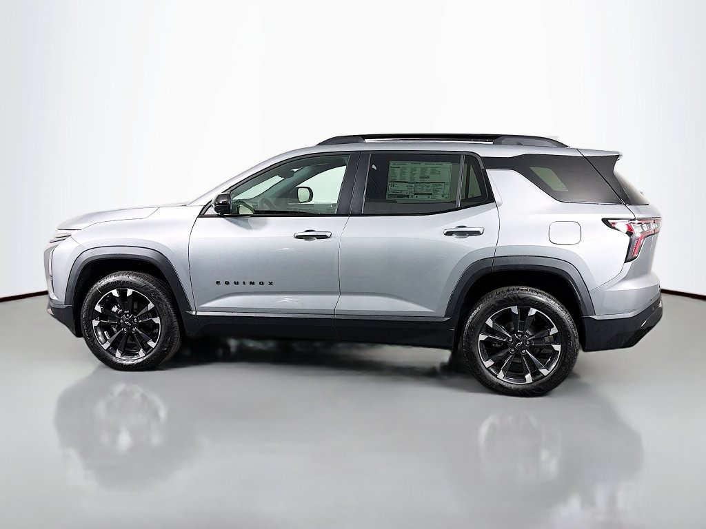 Used 2026 Chevrolet Equinox RS w/ Safety and Technology Package AWD/4WD image 4