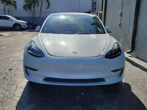Used 2021 Tesla Model 3 Standard Range Plus RWD image 2