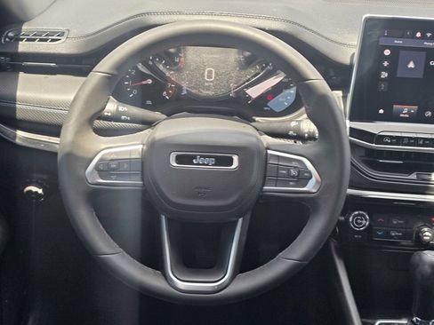 Used 2025 Jeep Compass Latitude w/ Altitude Special Edition AWD/4WD image 15