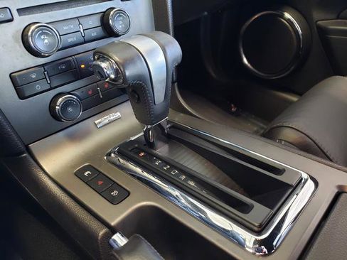 Used 2010 Ford Mustang GT image 22