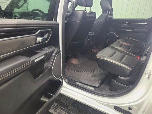 Used 2020 RAM 1500 Laramie image 28