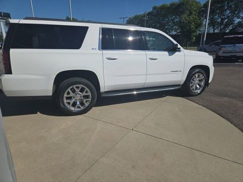 Used 2016 GMC Yukon XL SLT w/ Open Road Package AWD/4WD image 13