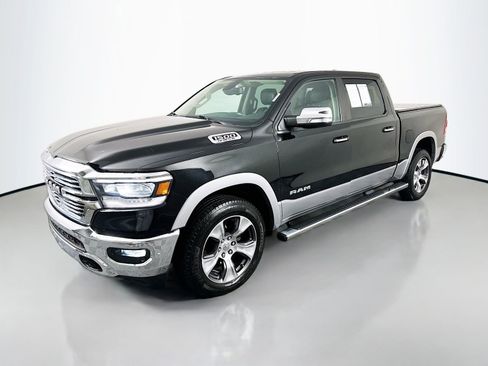 Used 2019 RAM 1500 Laramie AWD/4WD image 3