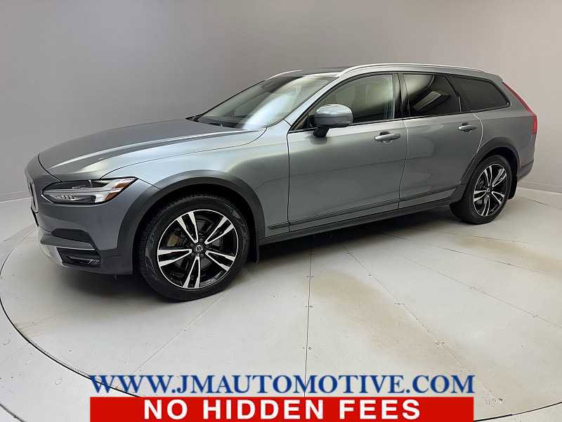 Used 2019 Volvo V90 T5 Cross Country w/ Protection Package Premier AWD/4WD image 1