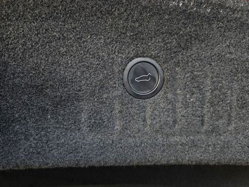 Used 2021 Tesla Model S Long Range image 25