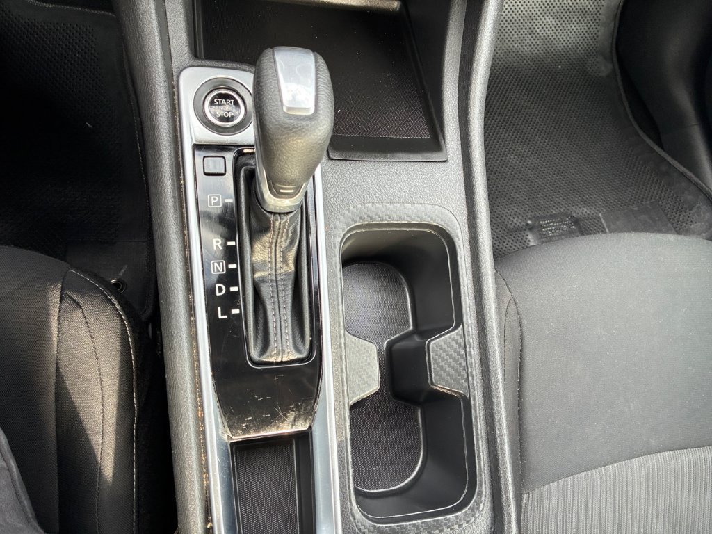 Used 2024 Nissan Sentra SV FWD image 10