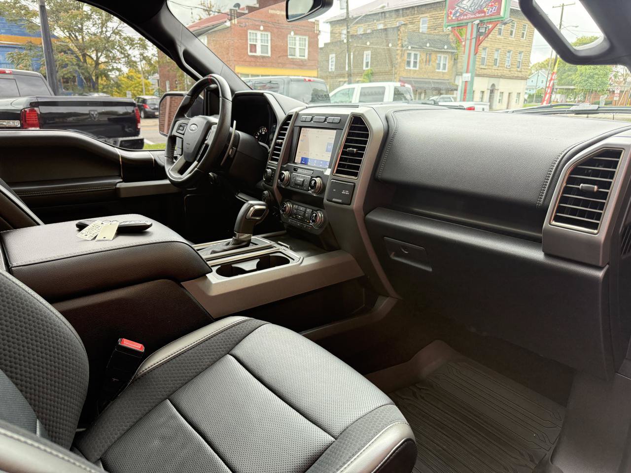 Used 2020 Ford F150 Raptor w/ Equipment Group 802A Luxury AWD/4WD image 26