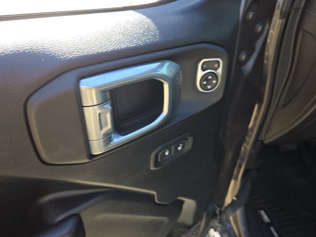 Used 2021 Jeep Wrangler Unlimited Rubicon AWD/4WD image 14