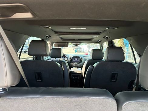 Used 2023 Chevrolet Traverse High Country FWD image 7