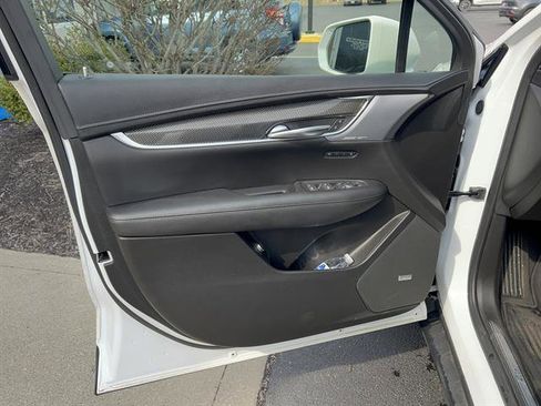 Used 2020 Cadillac XT5 Sportv image 11