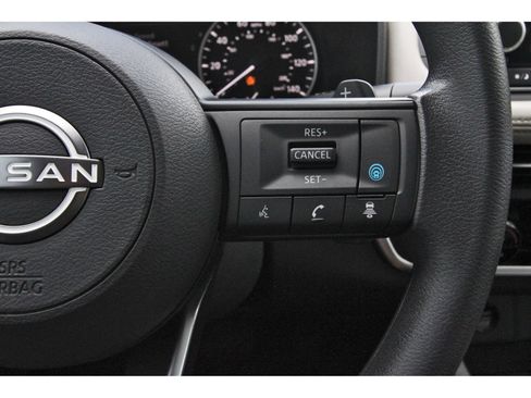Certified 2024 Nissan Rogue SV FWD image 19