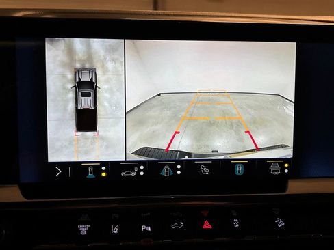 Certified 2024 Chevrolet Silverado 2500 High Country image 42