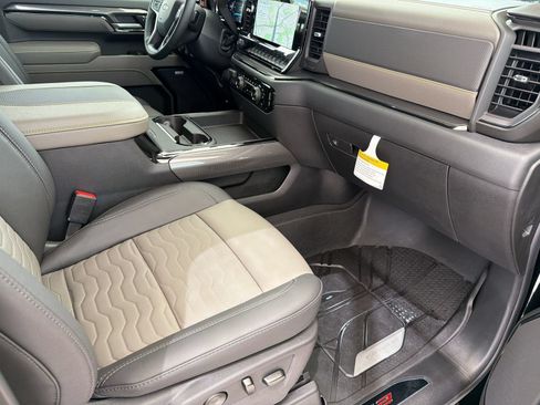 Certified 2026 Chevrolet Silverado 2500 ZR2 AWD/4WD image 31