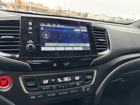 Certified 2022 Honda Pilot TrailSport image 17