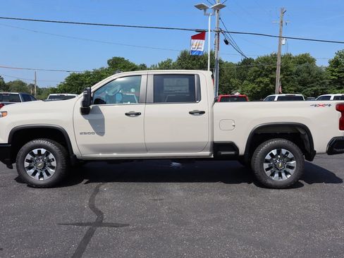 New 2026 Chevrolet Silverado 2500 Custom w/ Custom Convenience Package AWD/4WD image 31