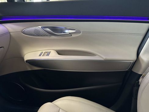 New 2026 Genesis GV70 2.5T Select image 23