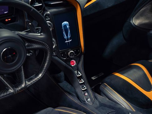 Used 2018 McLaren 720S Performance image 6