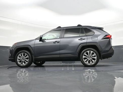 Used 2025 Toyota RAV4 XLE Premium image 25