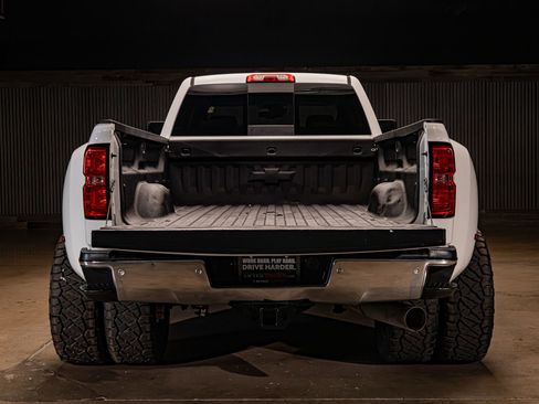 Used 2016 Chevrolet Silverado 3500 LTZ w/ Duramax Plus Package AWD/4WD image 9