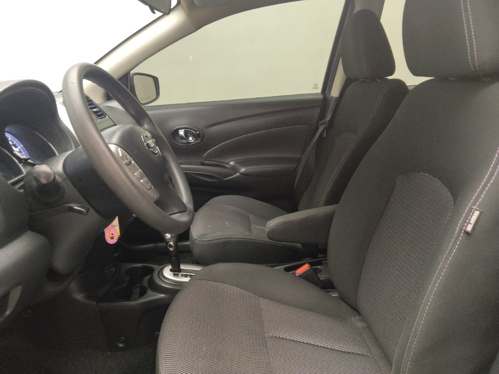 Used 2018 Nissan Versa SV FWD image 17