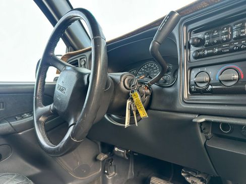 Used 2001 GMC Sierra 1500 SLE w/ SLT Marketing Option Pkg image 18