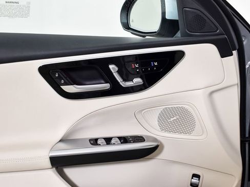 Certified 2025 Mercedes-Benz C 300 Sedan image 18