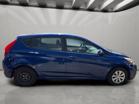 Used 2017 Hyundai Accent SE FWD image 12